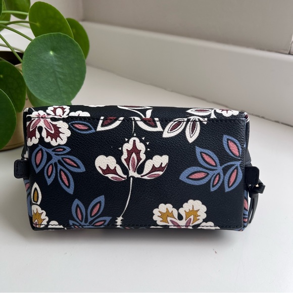 Tory Burch Hopewell Kerrington Cosmetic Case - Picture 2 of 5